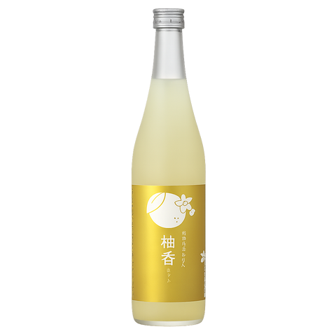 Kinoene Nihonsyujikomi Yuzuka 720mL on white background