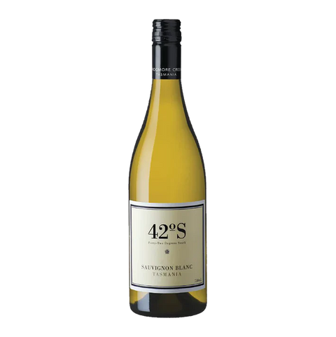 Sessions Box Hill 42 Degrees South Sav Blanc 750mL on white background