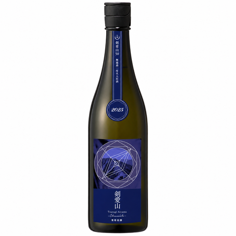 Sessions Box Hill Kankiku Ken Aiyama 50 Chronicle Junmai Daiginjo 25 720mL on white background